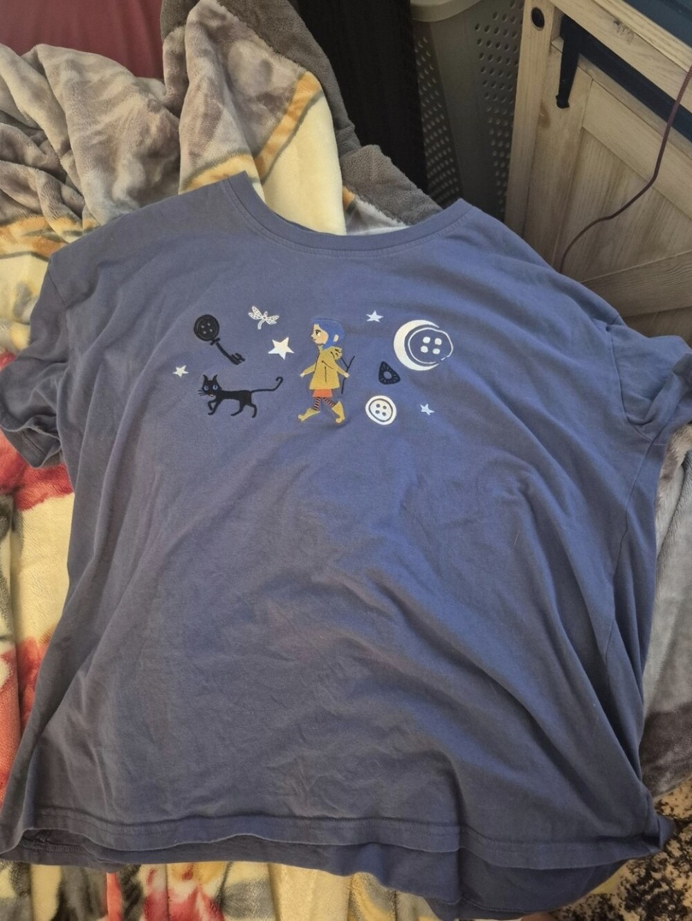 Coraline Embroidered t shirt 3xl